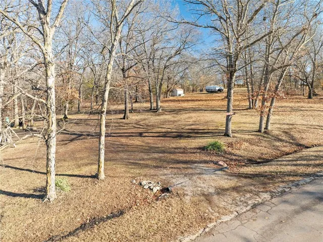 $375,000 | 645 Lake Viking Terrace, Gallatin, MO 64640