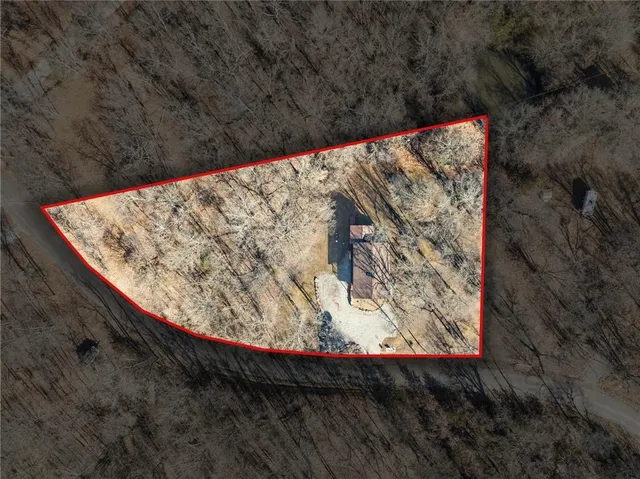 $375,000 | 645 Lake Viking Terrace, Gallatin, MO 64640