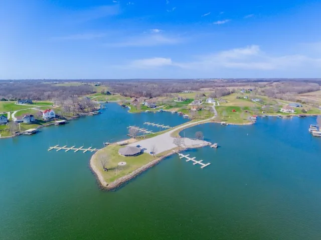 $375,000 | 645 Lake Viking Terrace, Gallatin, MO 64640