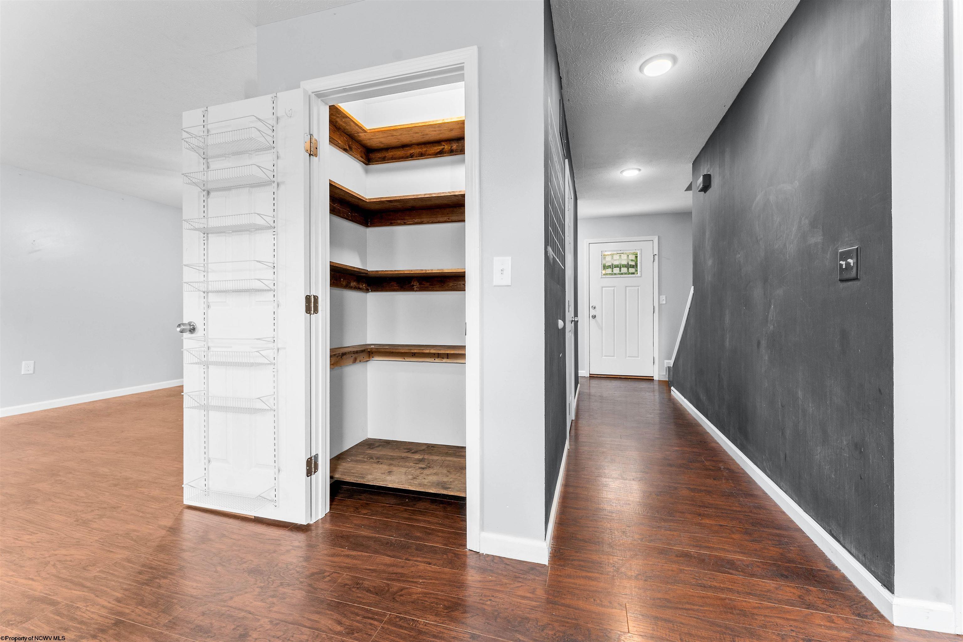 4626 Fairmont Road Rivesville, WV 26588 - Photo 6 of 39 Gallery Image 6