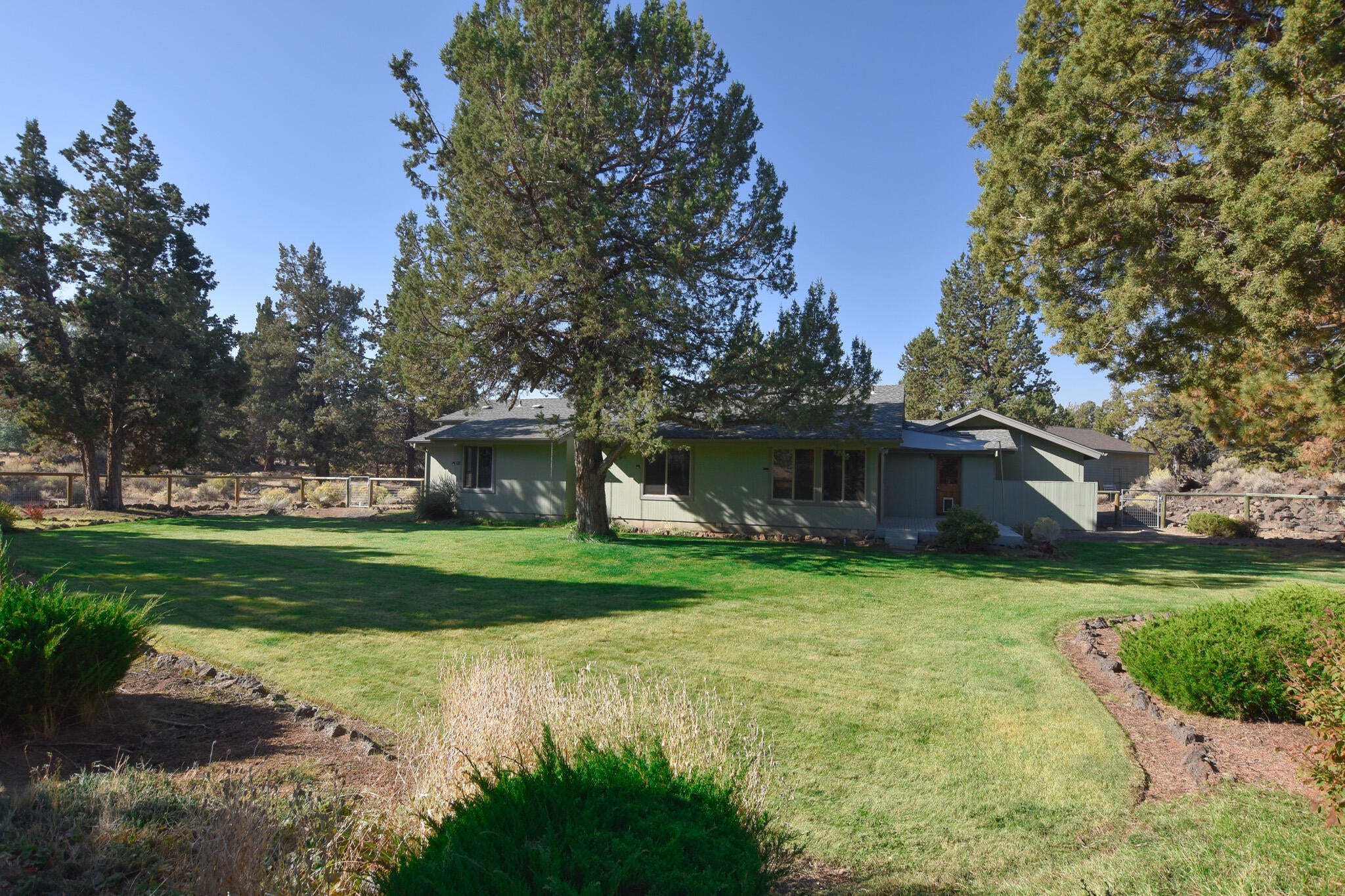 64730 Sylvan Loop Bend, OR 97701 - Photo 35 of 46 #35