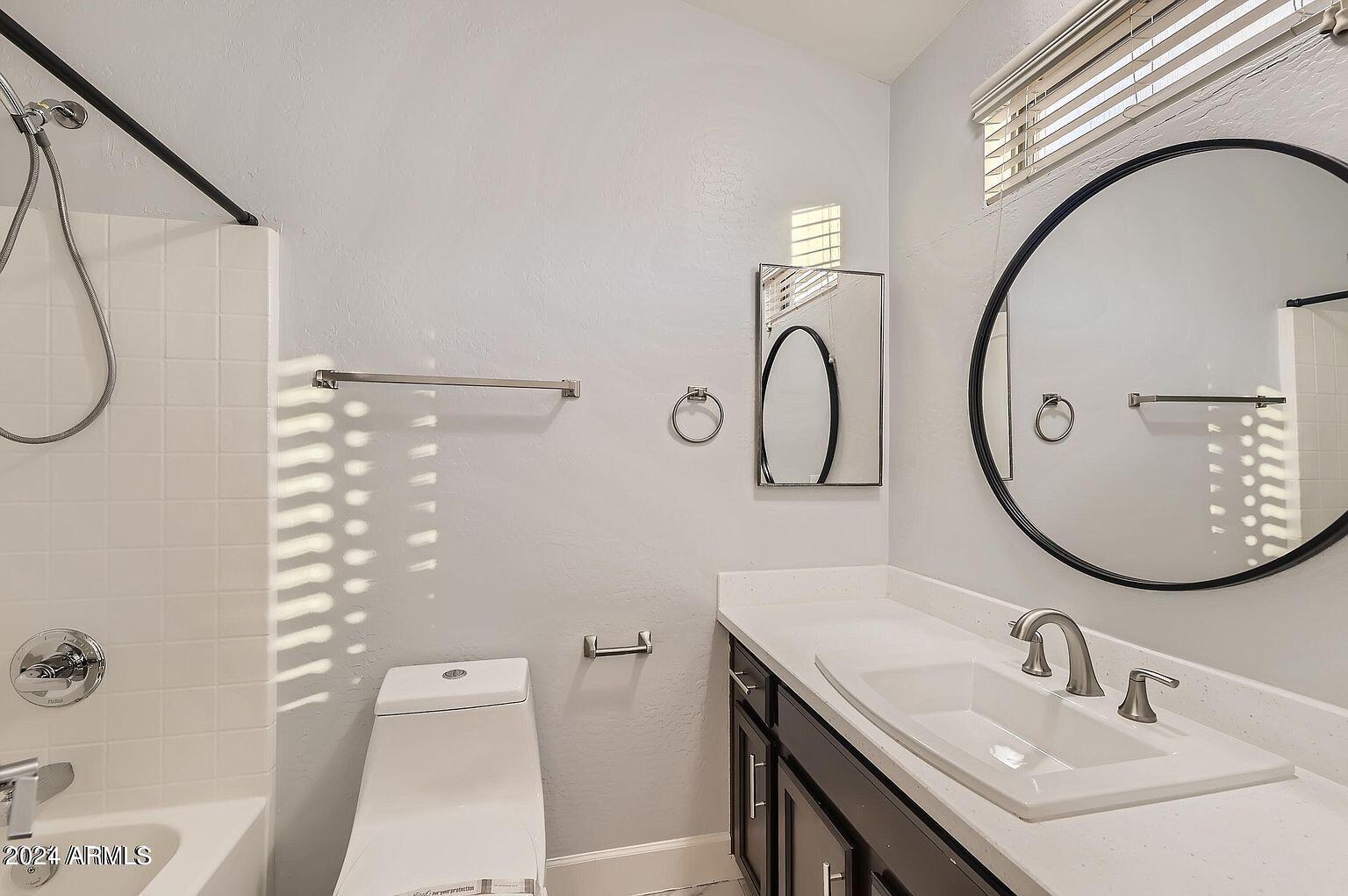 2150 East Bell Road, Unit 1085 Phoenix, AZ 85022 - Photo 15 of 20 59e29d0a3356ecf859ba46e965306a91-uncropp