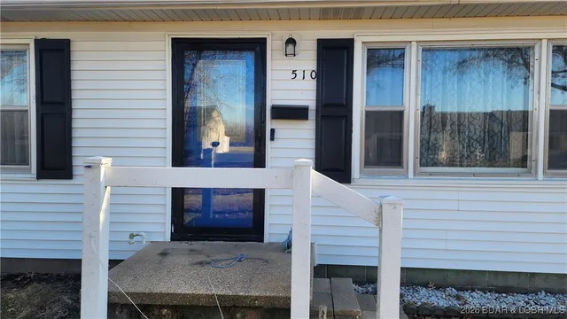 $129,000 | 510 Missouri Avenue, Versailles, MO 65084