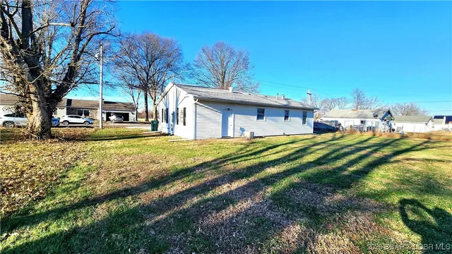$129,000 | 510 Missouri Avenue, Versailles, MO 65084
