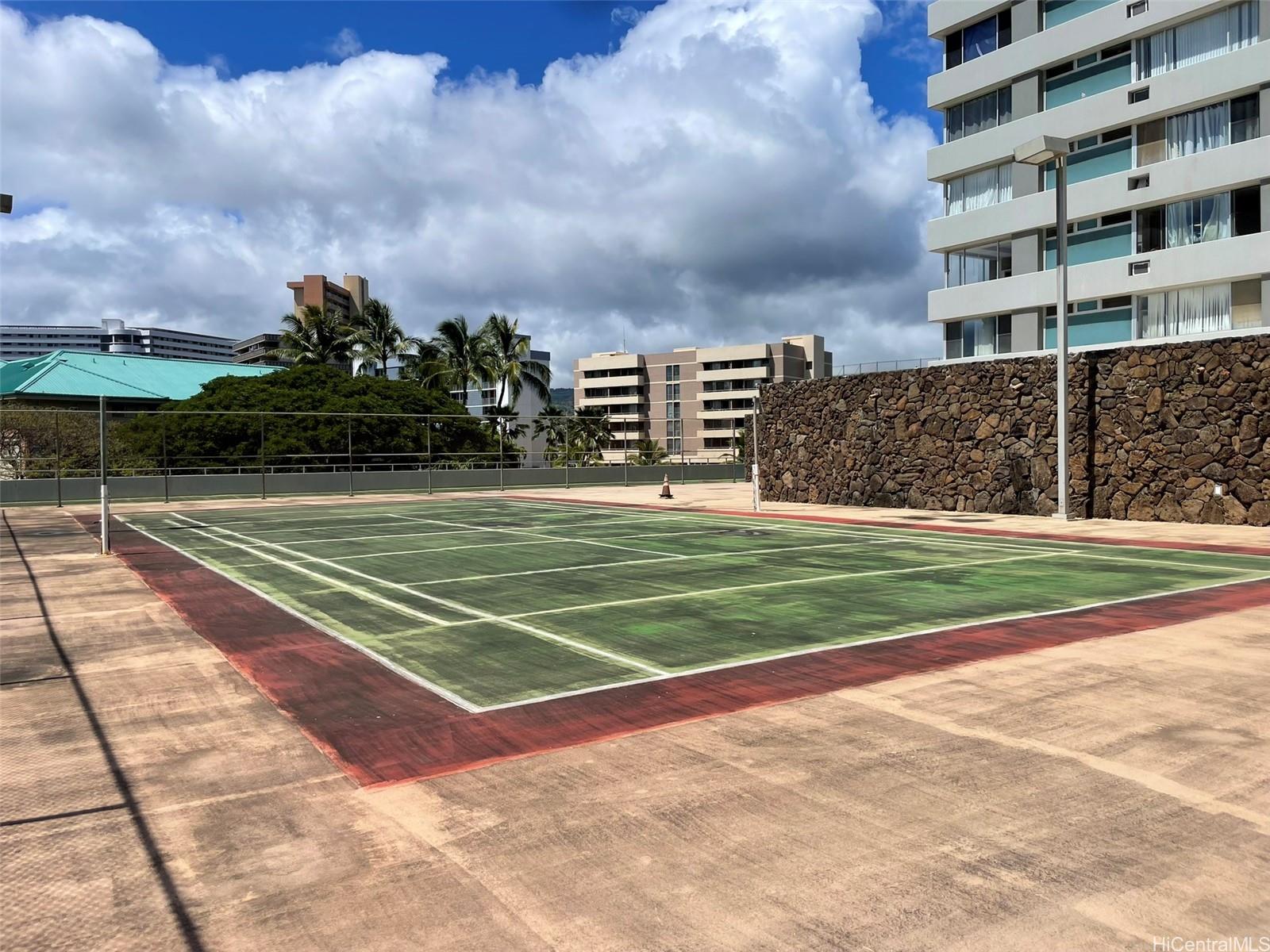 2888 Ala Ilima Street, Unit 910 Honolulu, HI 96818 - Photo 14 of 15 a view of a tennis court