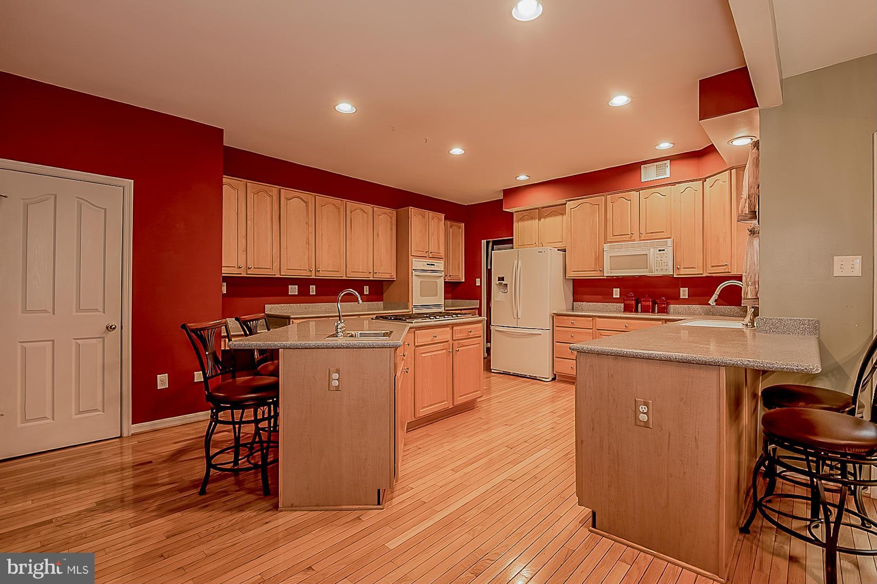 8002 Big Pool Road Laurel, MD 20724 - Photo 3 of 30 Kitchen