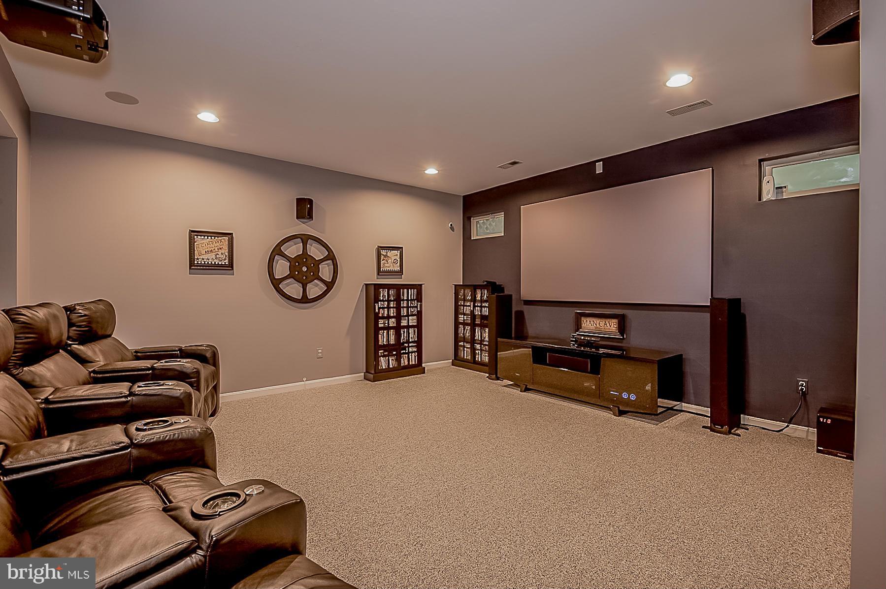 8002 Big Pool Road Laurel, MD 20724 - Photo 21 of 30 LL Family Room