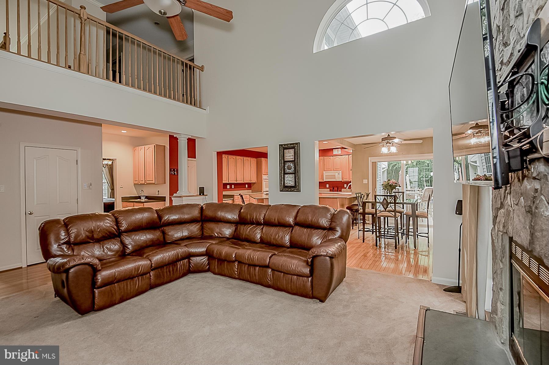 8002 Big Pool Road Laurel, MD 20724 - Photo 8 of 30 Family Room