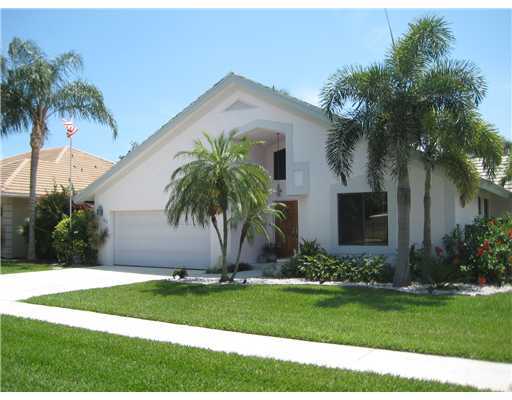 402 Oregon Lane, Unit 402 Boca Raton, FL 33487 - Photo 1 of 24 Primary Photo