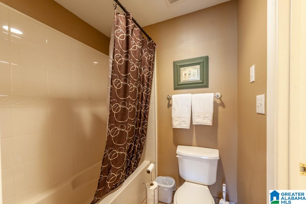 104 Hampton Lane Pelham, AL 35124 - Photo 41 of 50