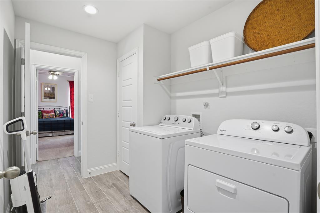 1027 Moss Grv Trail Justin, TX 76247 - Photo 21 of 40