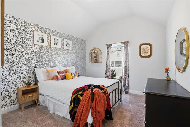 $2,600 | 1027 Moss Grv Trail, Justin, TX 76247