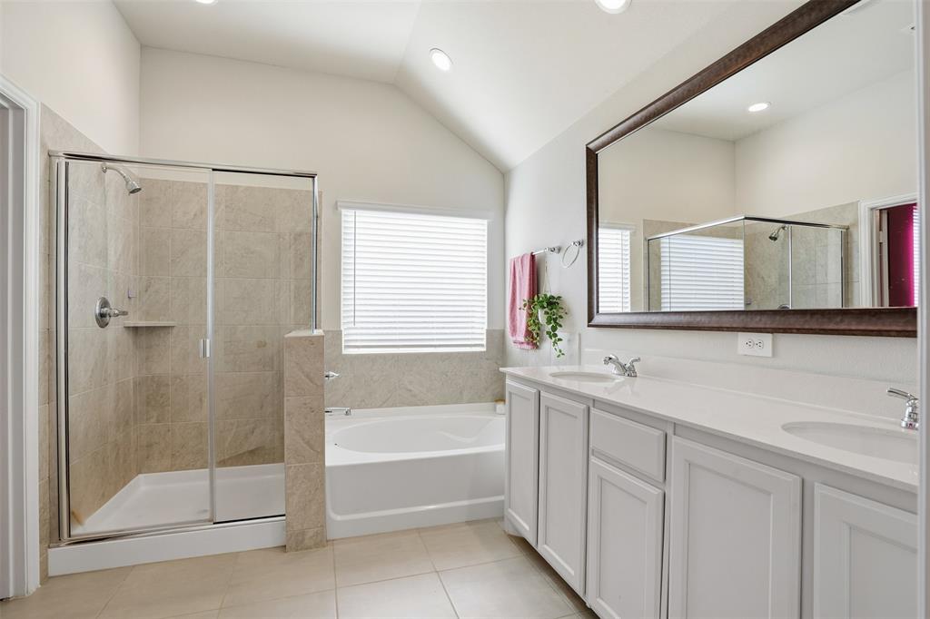 1027 Moss Grv Trail Justin, TX 76247 - Photo 28 of 40