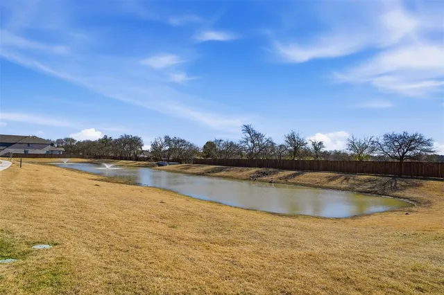 $2,600 | 1027 Moss Grv Trail, Justin, TX 76247