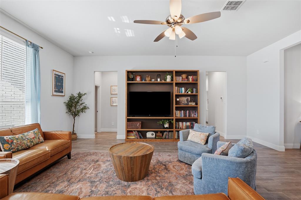 1027 Moss Grv Trail Justin, TX 76247 - Photo 10 of 40