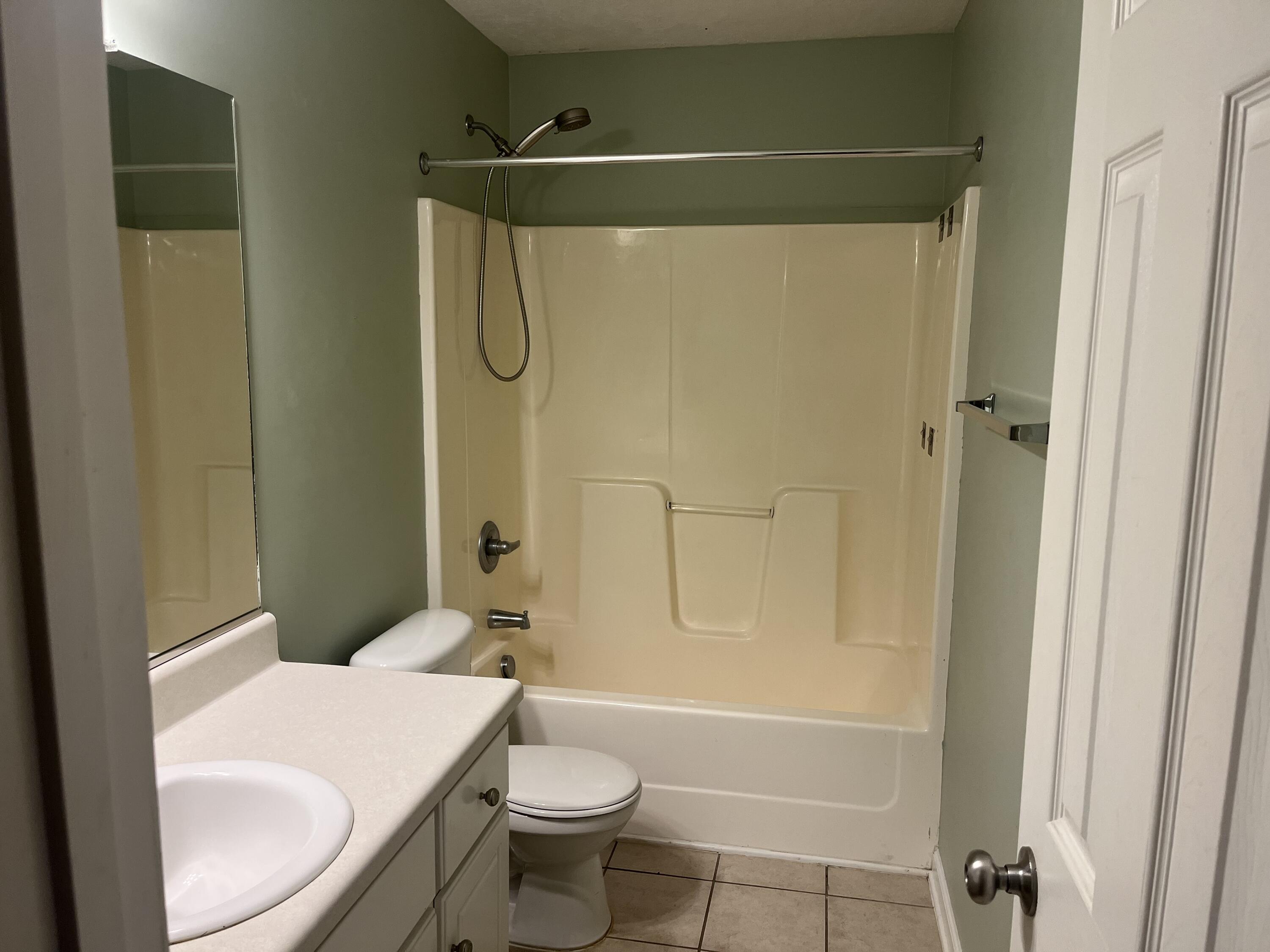 834 Whispering Willow Court Grovetown, GA 30813 - Photo 12 of 13 Hall Bathroom