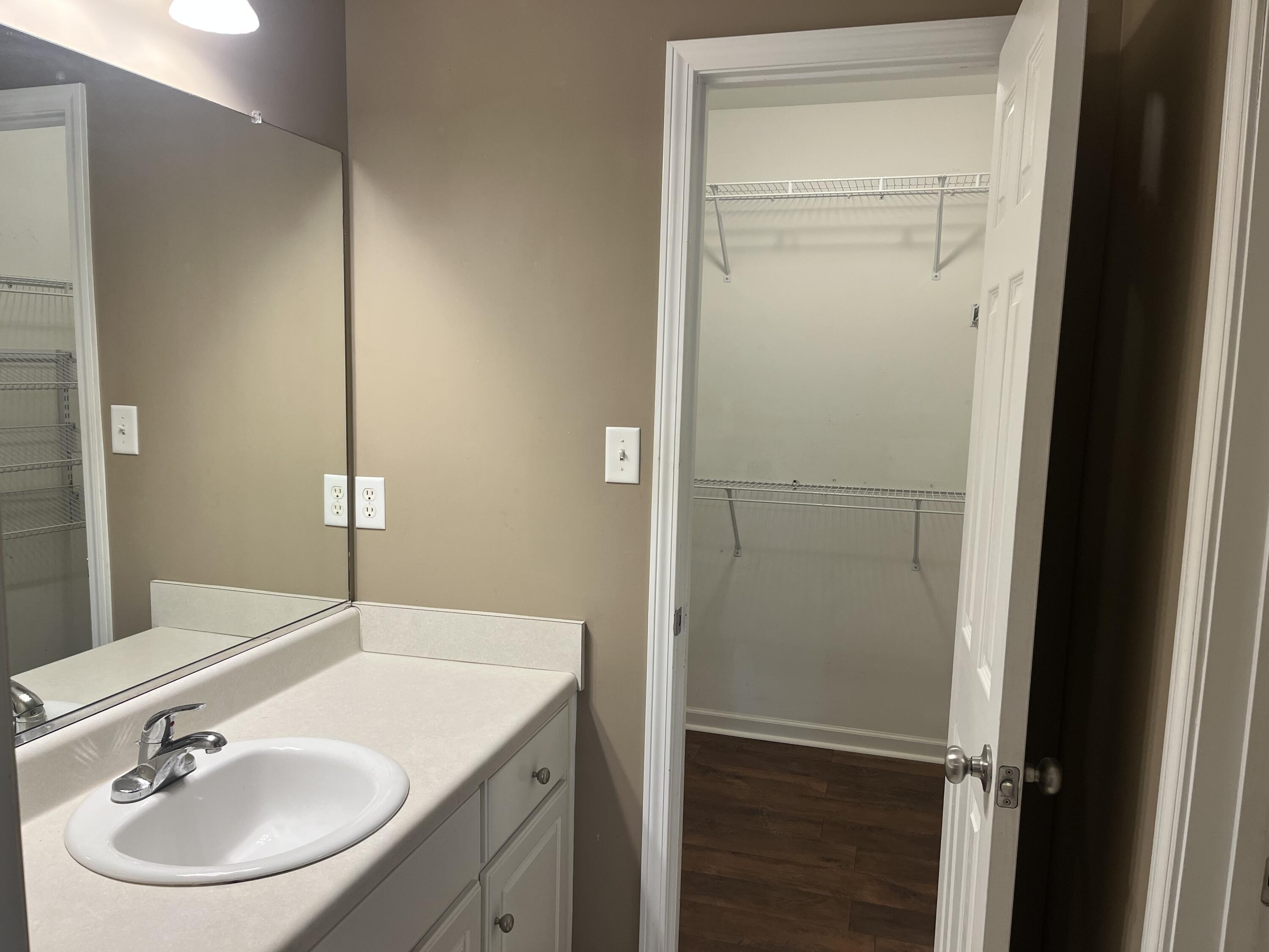 834 Whispering Willow Court Grovetown, GA 30813 - Photo 8 of 13 Primary Bath