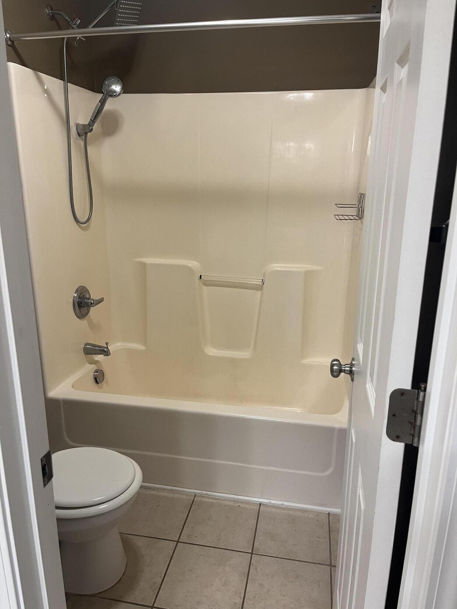 834 Whispering Willow Court Grovetown, GA 30813 - Photo 9 of 13 Primary Bathroom