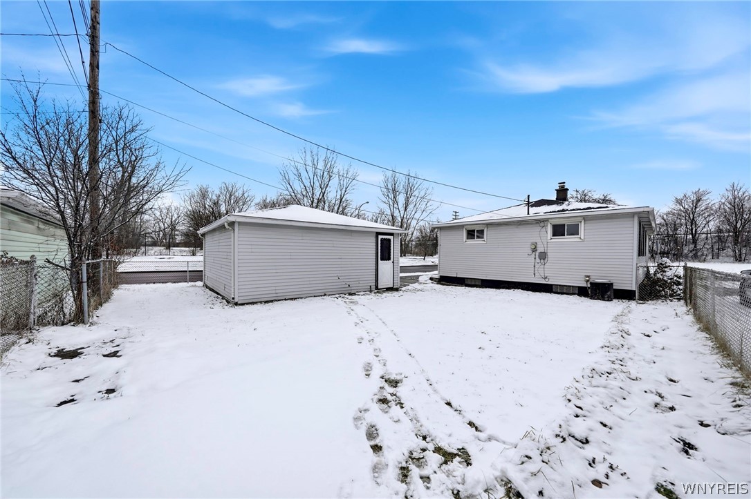 5 Ruhl Avenue Buffalo, NY 14207 - Photo 11 of 38