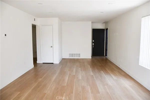 $4,495 | 994 Valencia Street, Unit 102, Costa Mesa, CA 92626