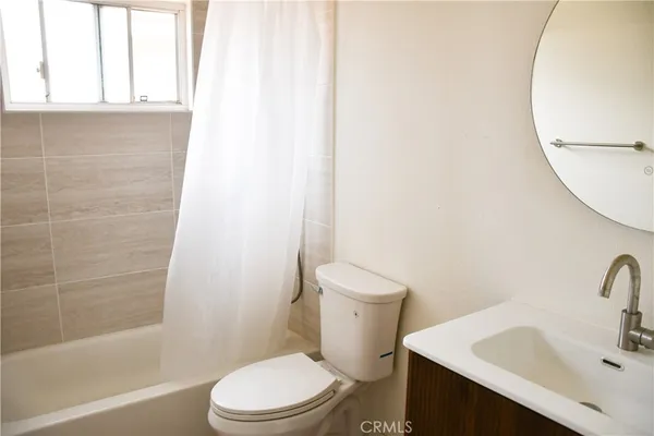$4,495 | 994 Valencia Street, Unit 102, Costa Mesa, CA 92626