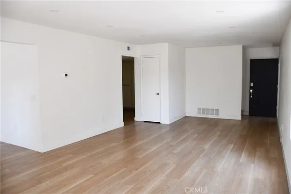 $4,495 | 994 Valencia Street, Unit 102, Costa Mesa, CA 92626