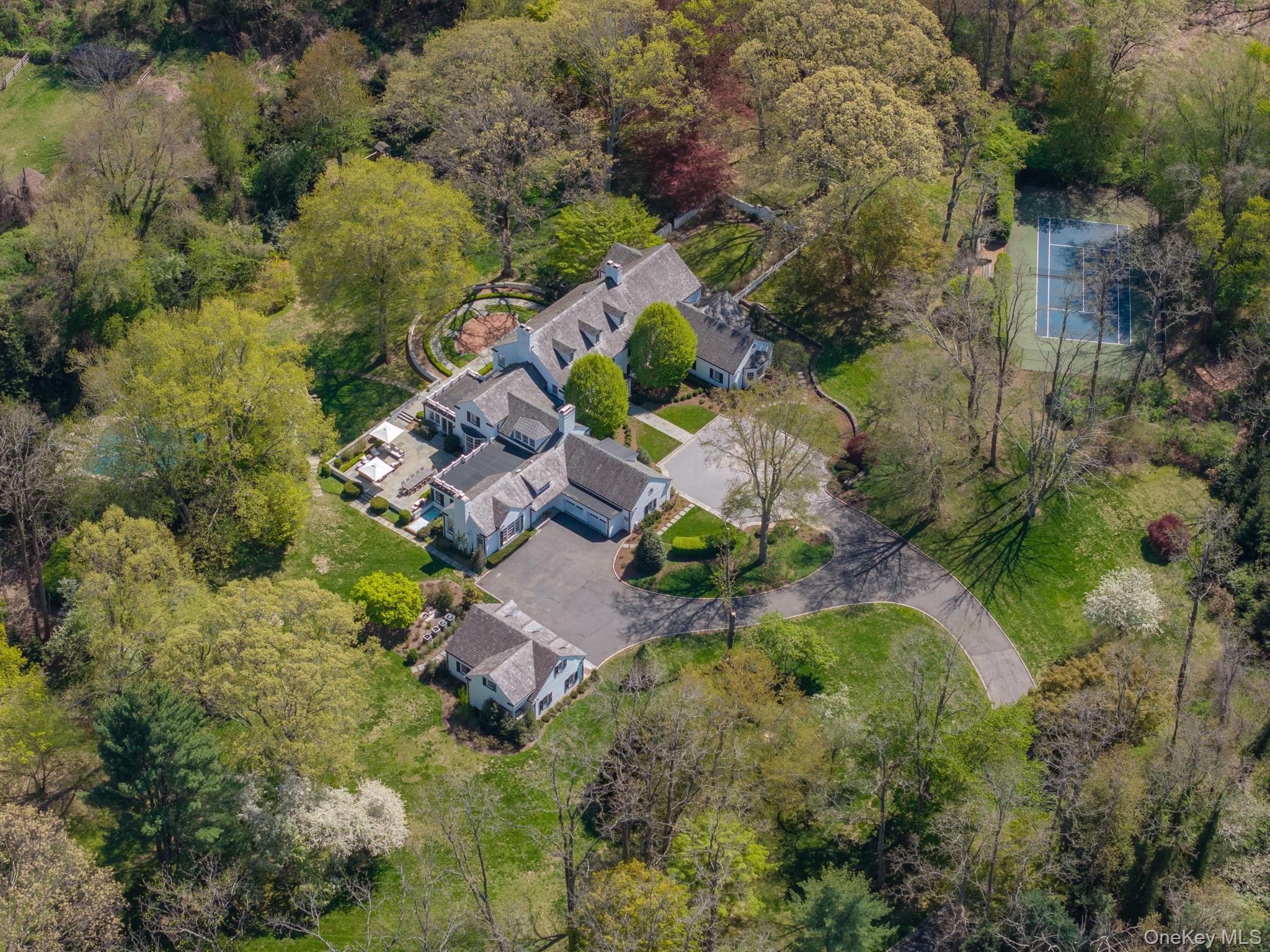 530 Chicken Valley Road Locust Valley, NY 11560 - Photo 1 of 50