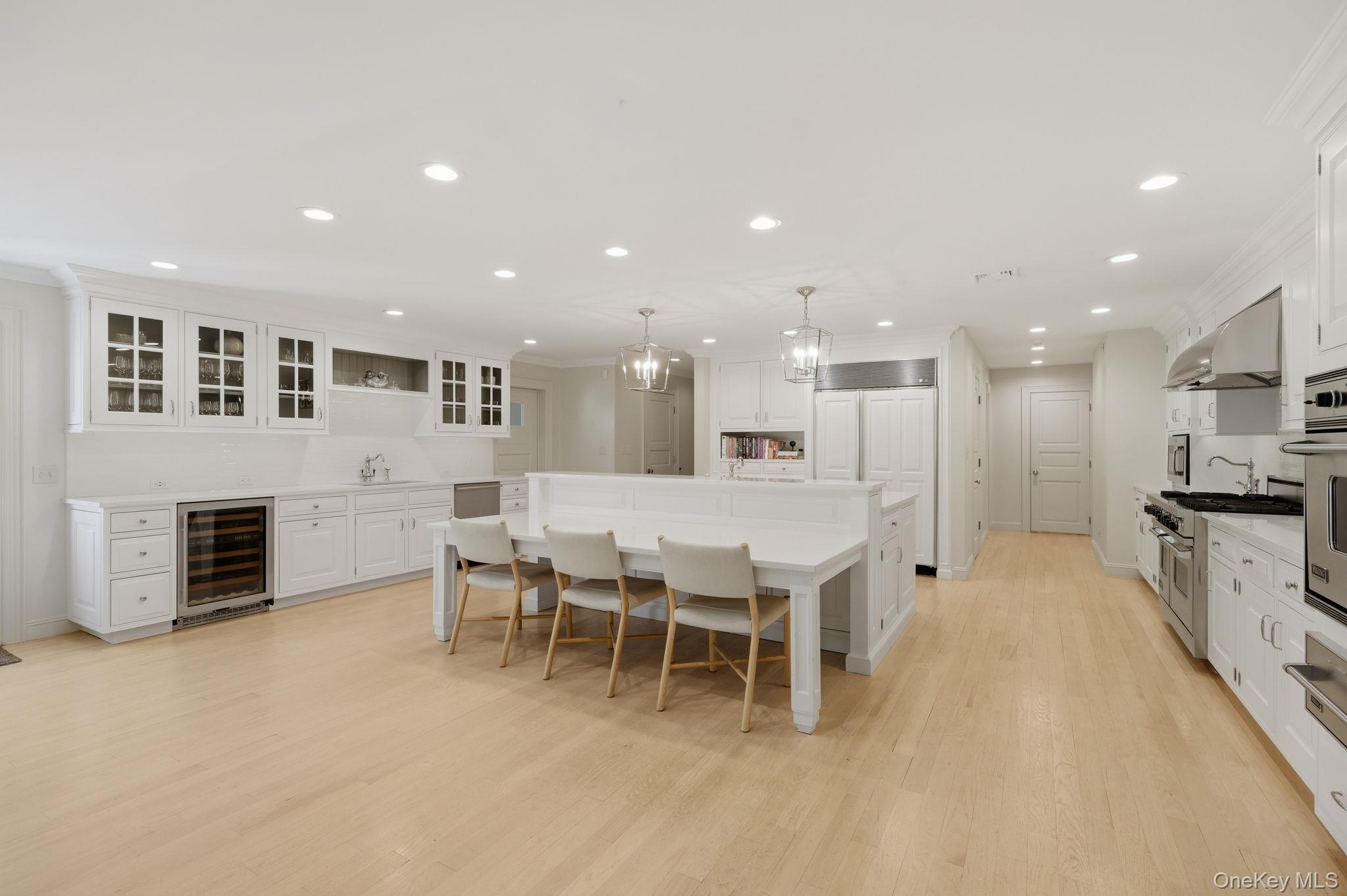 530 Chicken Valley Road Locust Valley, NY 11560 - Photo 14 of 50