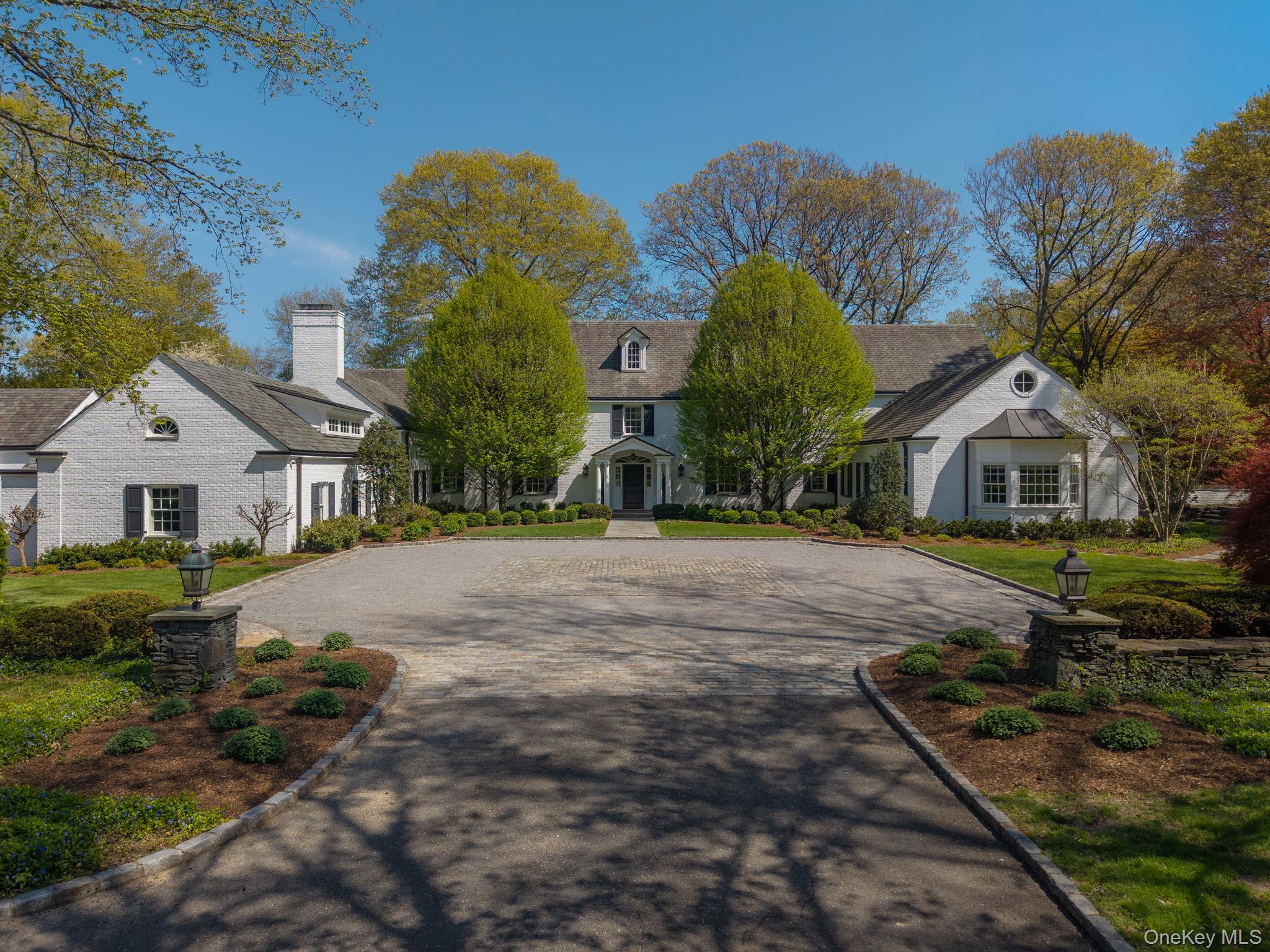 530 Chicken Valley Road Locust Valley, NY 11560 - Photo 2 of 50