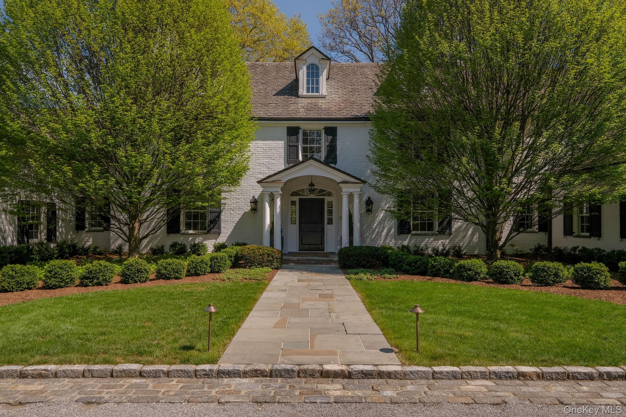 530 Chicken Valley Road Locust Valley, NY 11560 - Photo 3 of 50