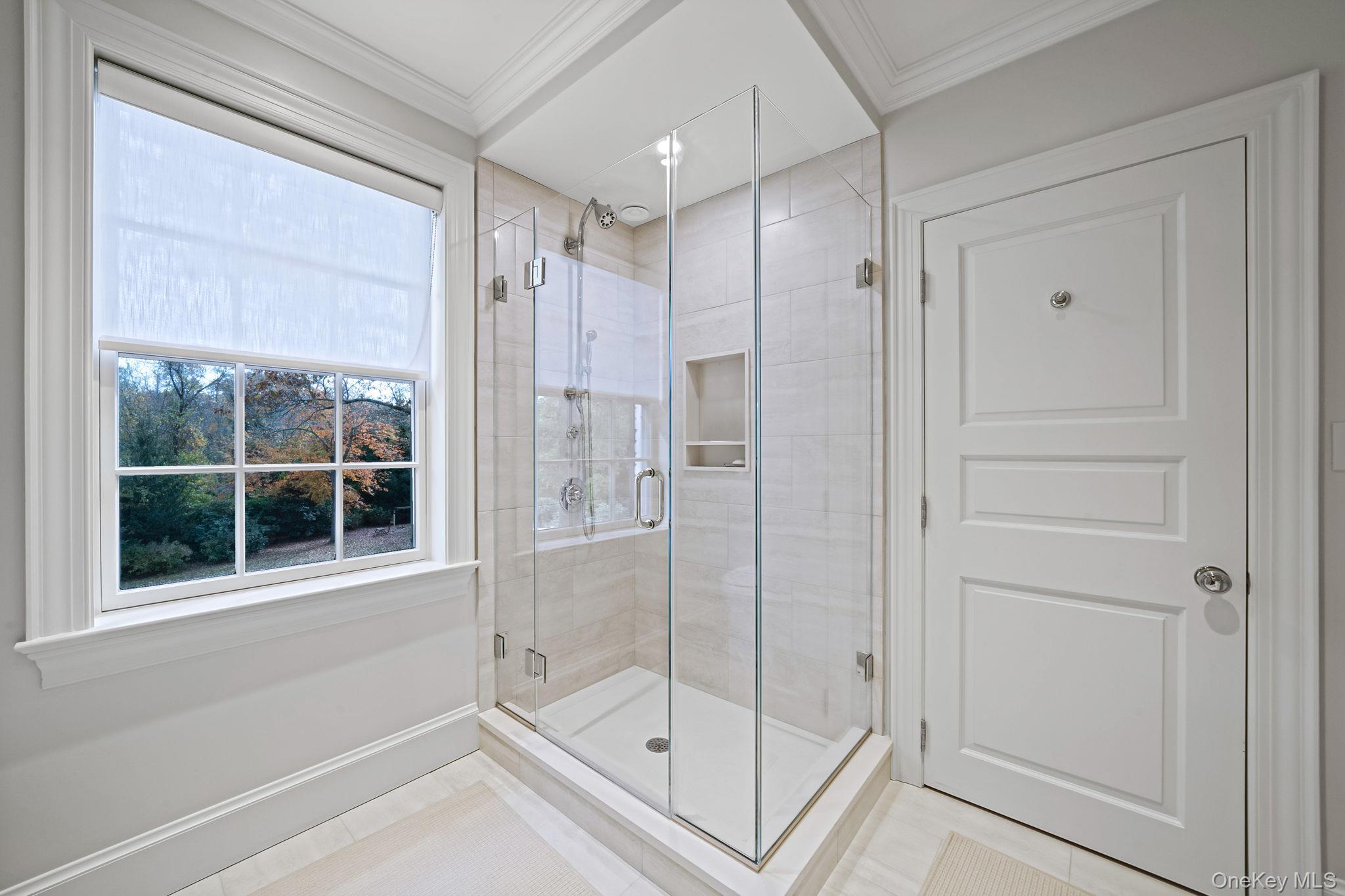 530 Chicken Valley Road Locust Valley, NY 11560 - Photo 35 of 50