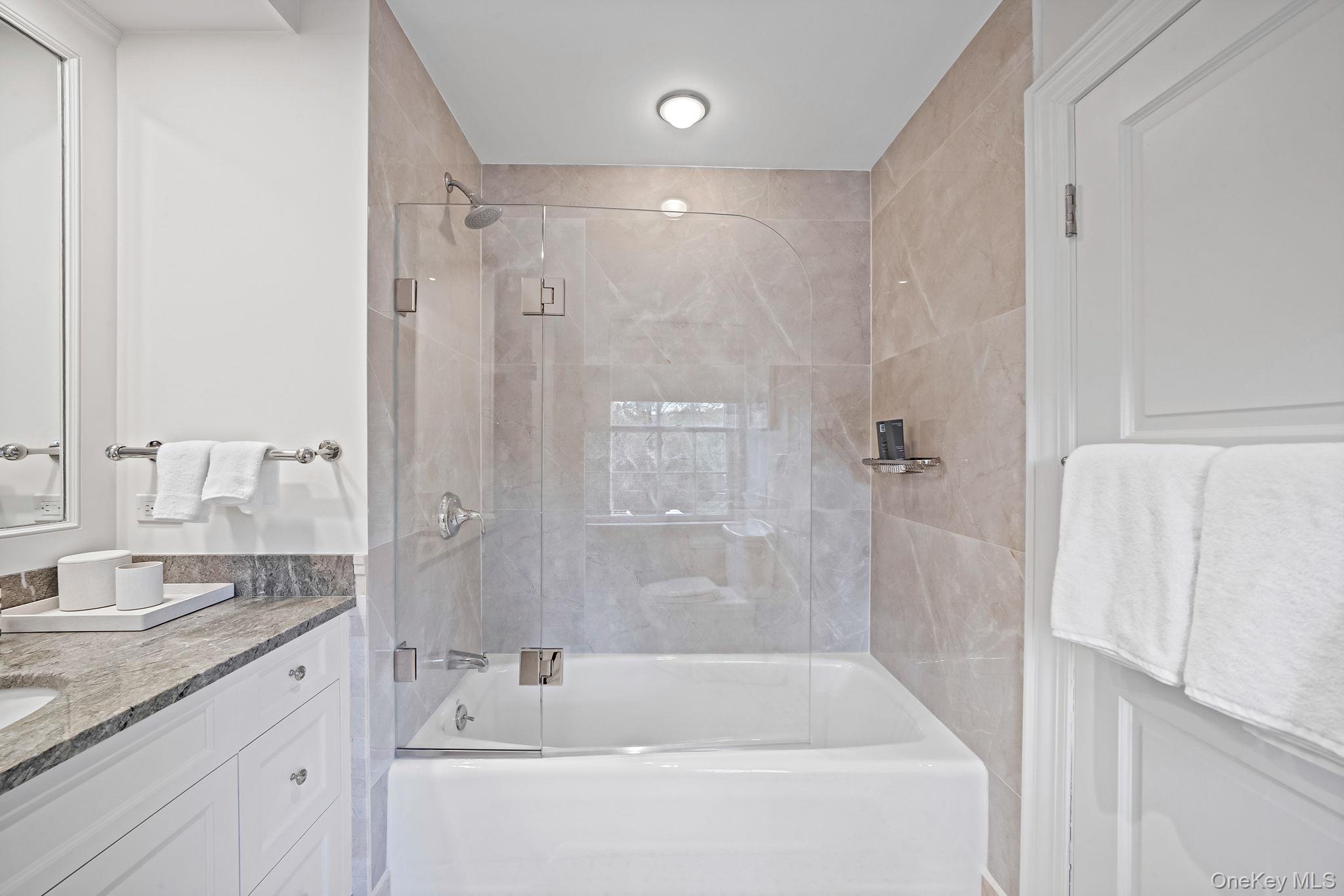 530 Chicken Valley Road Locust Valley, NY 11560 - Photo 39 of 50