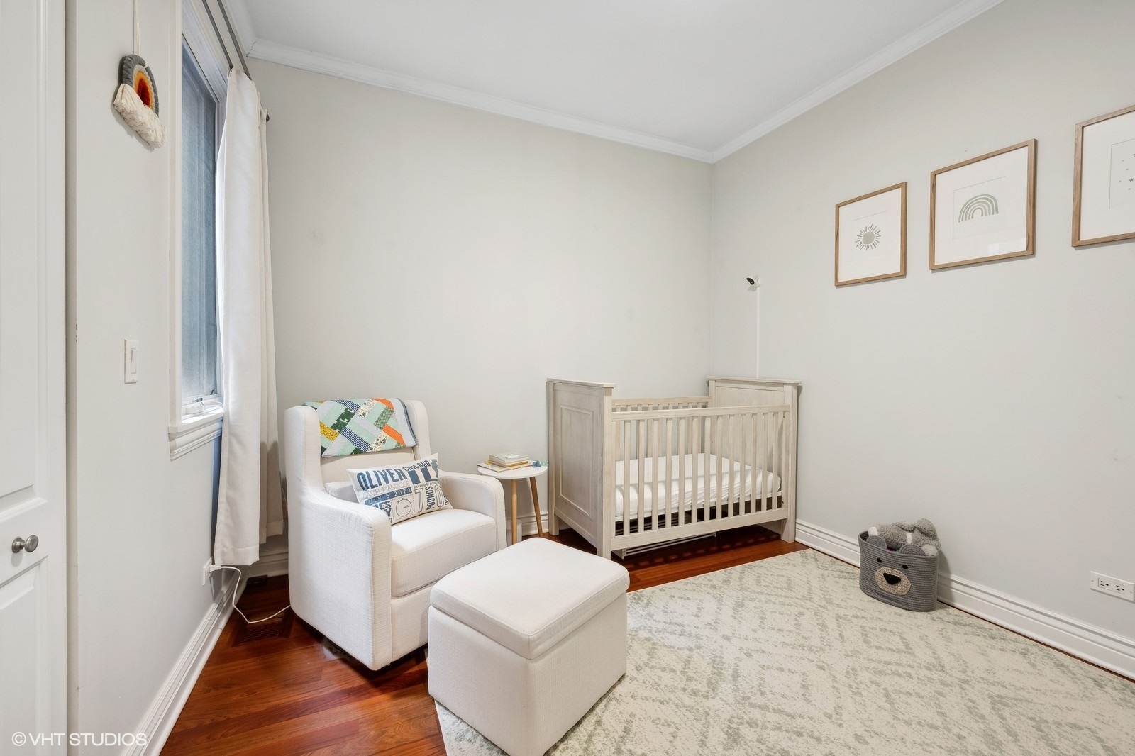 1430 West Irving Park Road, Unit 2 Chicago, IL 60613 - Photo 13 of 23 a bedroom with furniture and a window