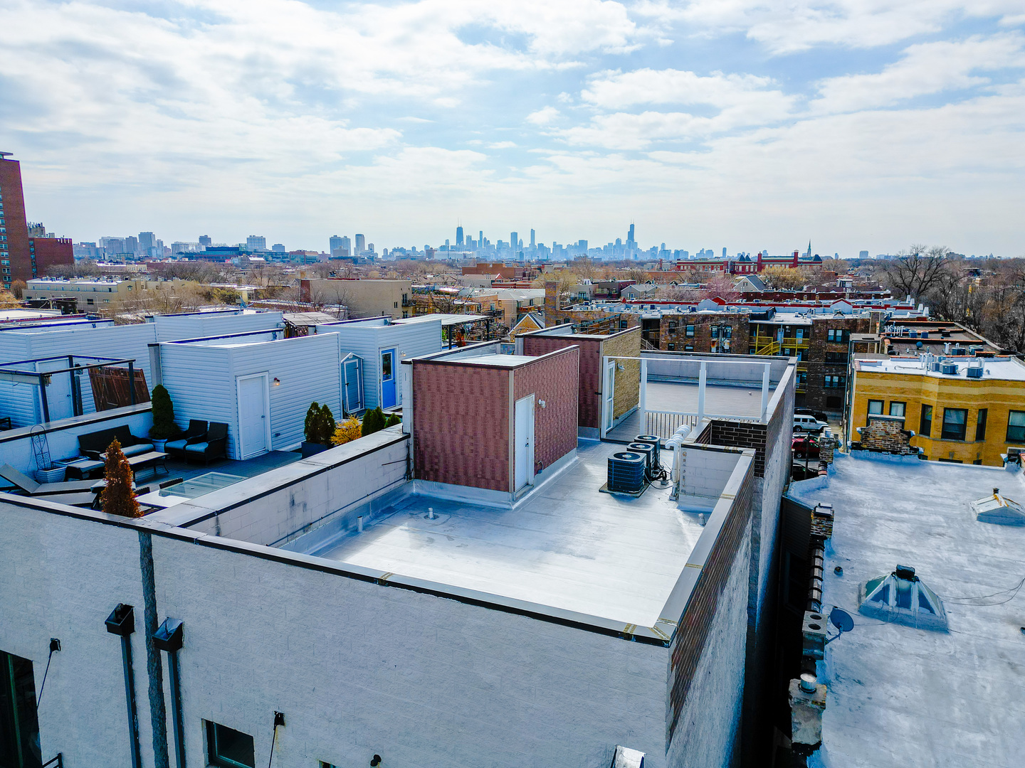 1430 West Irving Park Road, Unit 2 Chicago, IL 60613 - Photo 22 of 23 a picture of city view