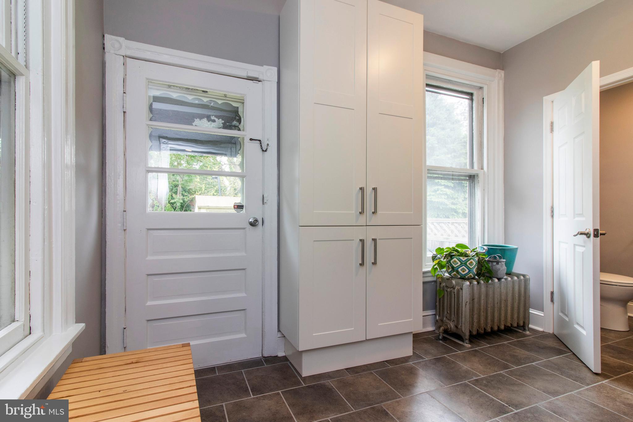 250 Rector Street Philadelphia, PA 19128 - Photo 20 of 31 Rear Pantry/Washer Dryer Area