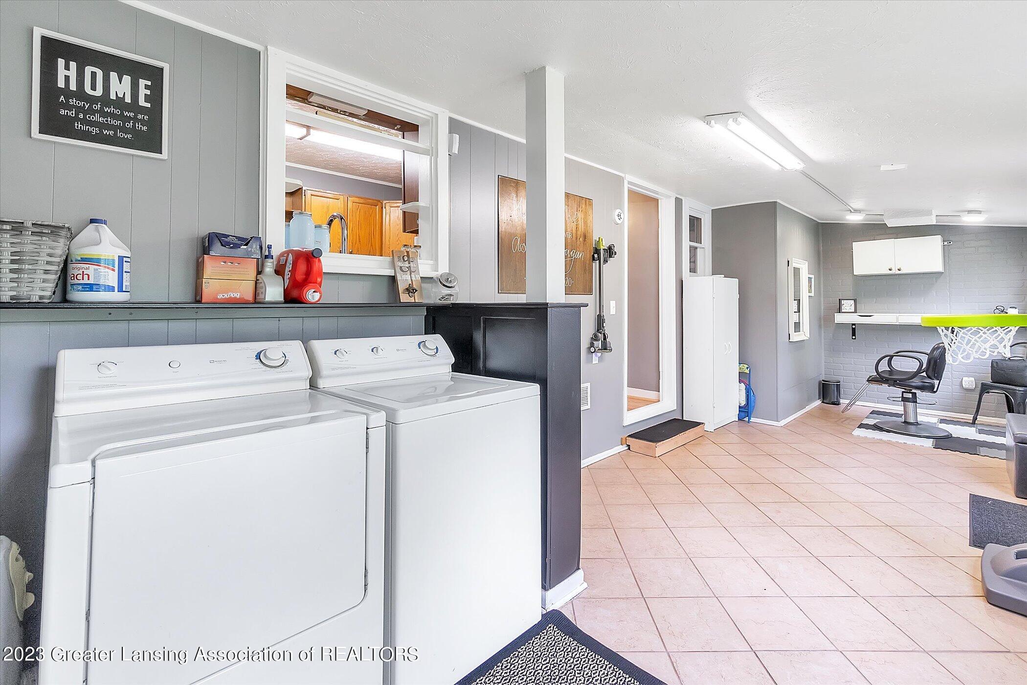 1080 Ralph Street Lansing, MI 48906 - Photo 20 of 27 21-1080-Ralph-St-WindowStill-Real-Estate