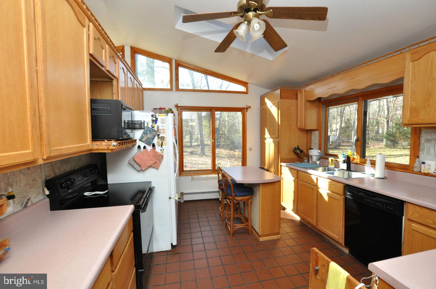 5 Riedel Drive Tabernacle, NJ 08088 - Photo 9 of 31
