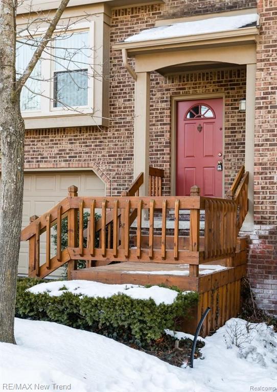 6335 Aspen Ridge Boulevard West Bloomfield, MI 48322 - Photo 2 of 15
