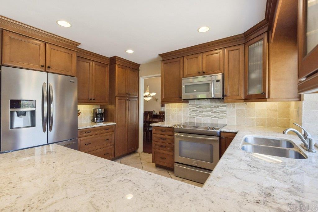 14835 Derringer Road Poway, CA 92064 - Photo 5 of 25