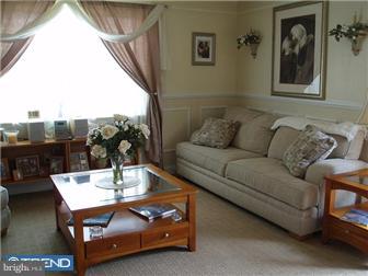 803 Selmer Road Philadelphia, PA 19116 - Photo 2 of 9 Gallery Image 2