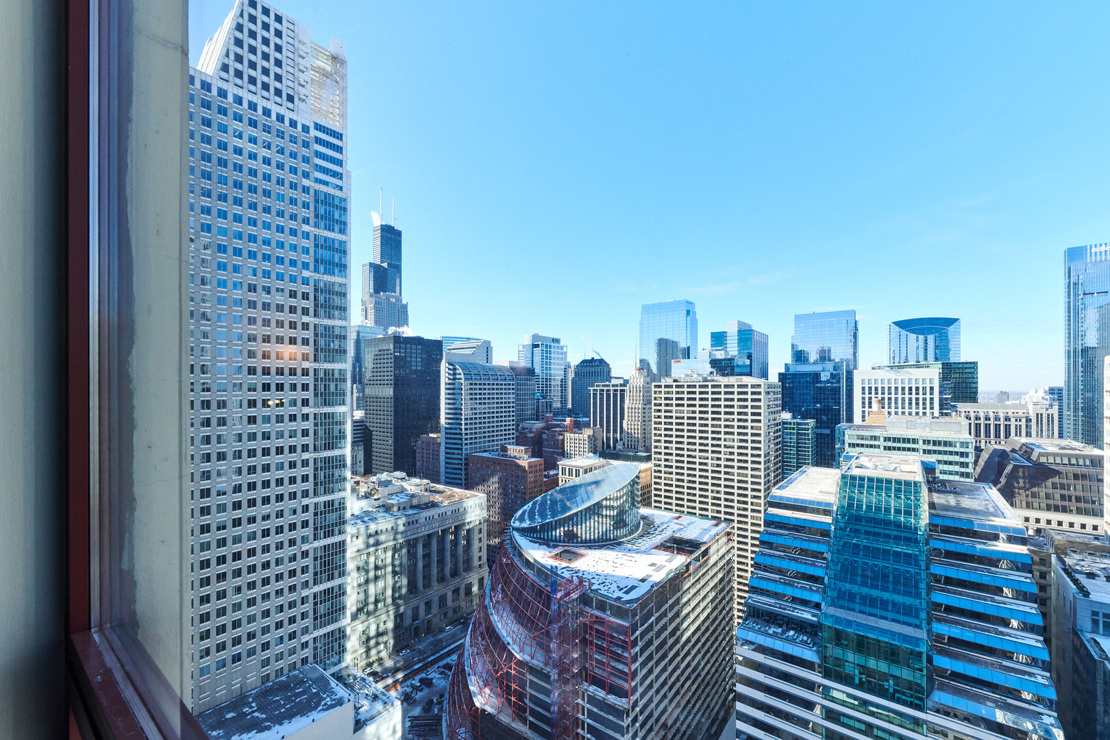 200 North Dearborn Street, Unit 4608 Chicago, IL 60601 - Photo 15 of 26 a view of a balcony with city view