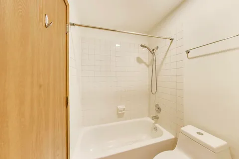 $324,900 | 1951 Stillwater Road, Arlington Heights, IL 60004