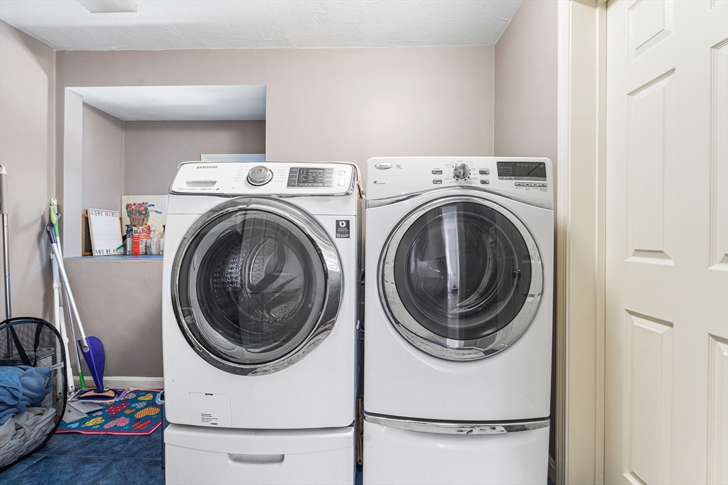 1 Jonathans Way Upton, MA 01568 - Photo 32 of 42 a utility room with dryer and washer
