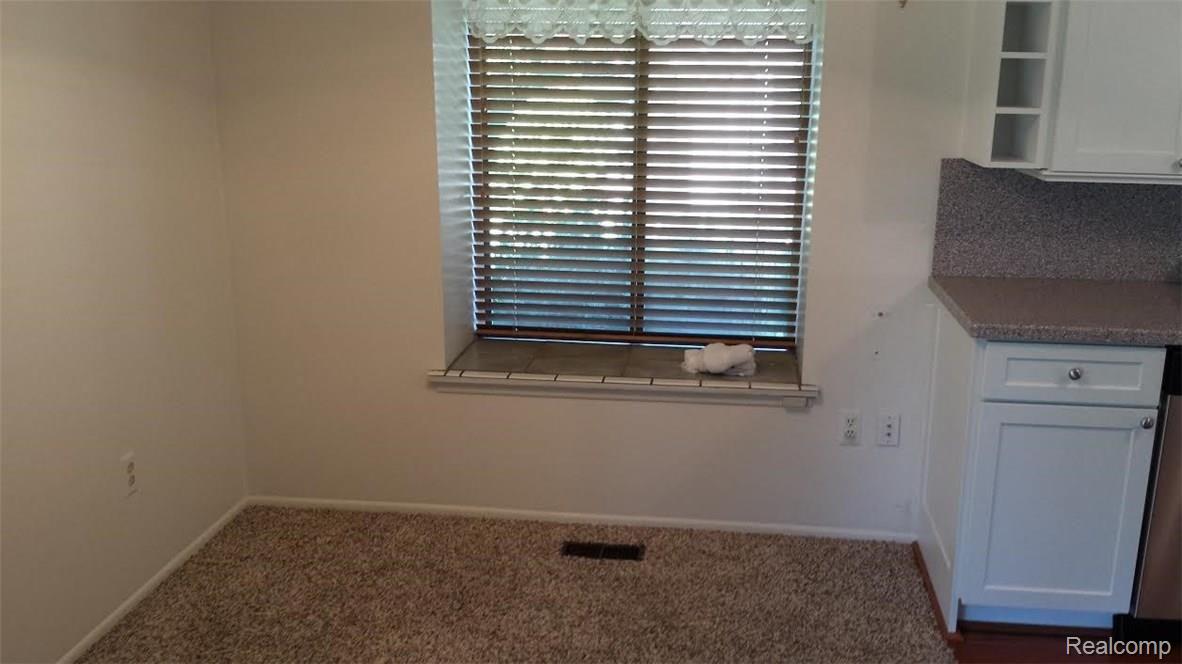 722 Oak Brook Ridge Drive, Unit 100 Rochester, MI 48307 - Photo 9 of 19 dr2.jpg