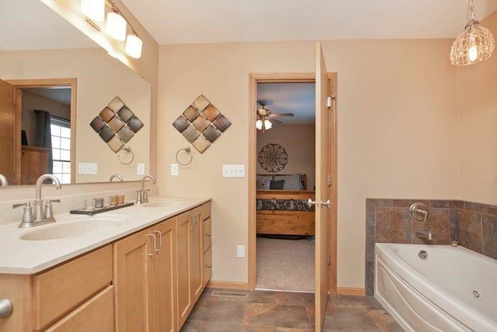4609 Indian Rdg Street Southwest Cedar Rapids, IA 52404 - Photo 24 of 25 Gallery Image 24