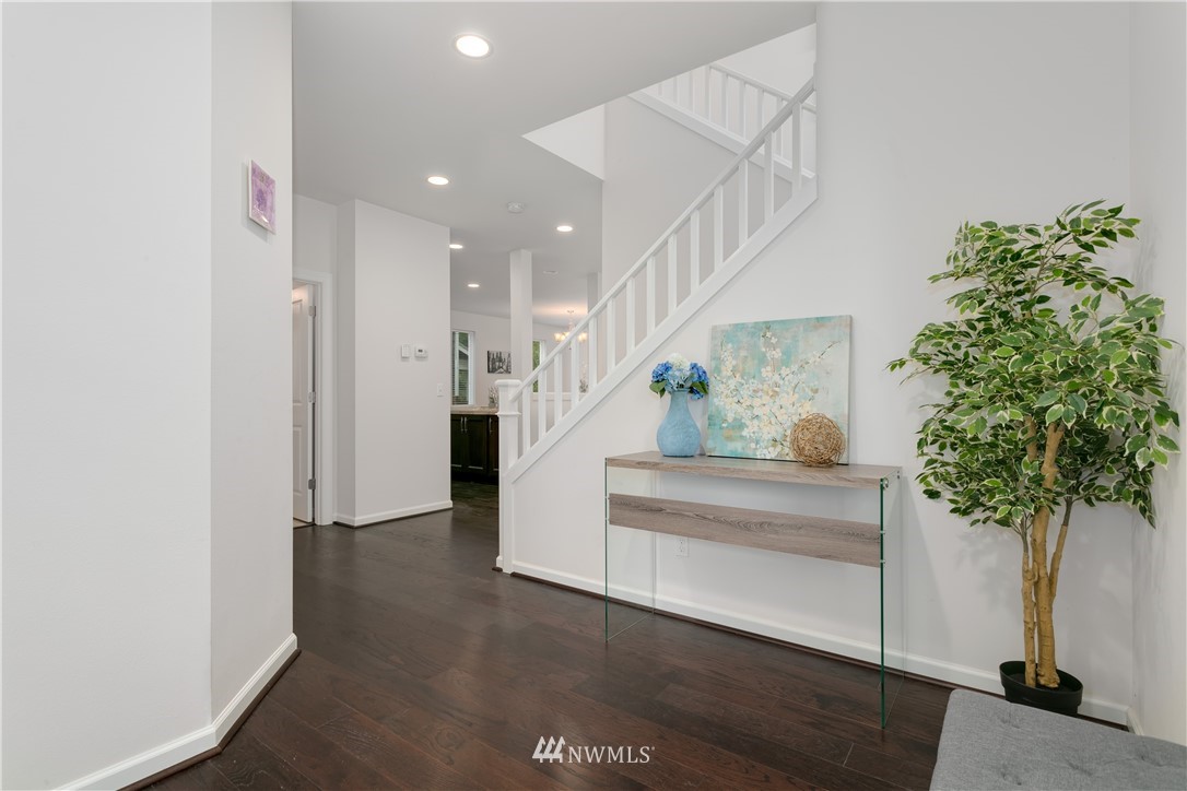 3714 198th Place Southeast Bothell, WA 98012 - Photo 3 of 25 Gallery Image 3