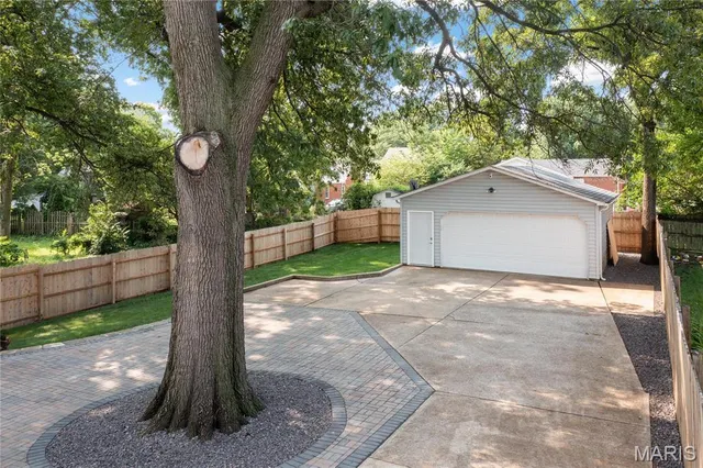 $3,195 | 8900 Moritz Avenue, St. Louis, MO 63144