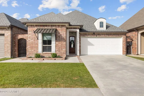 $299,999 | 205 Kellogg Avenue, Lafayette, LA 70506