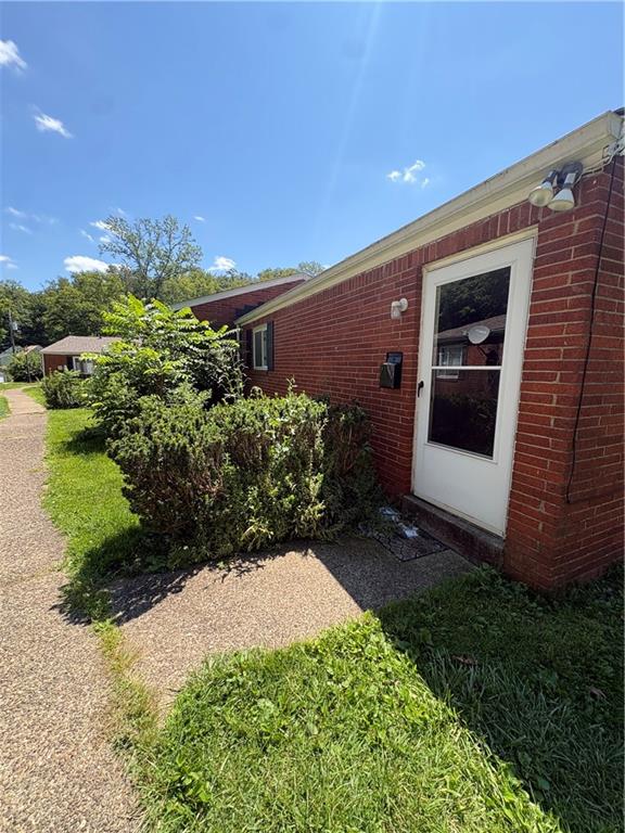 1 Penn Ridge Court, Unit 19 Pittsburgh, PA 15235 - Photo 2 of 9 Gallery Image 2