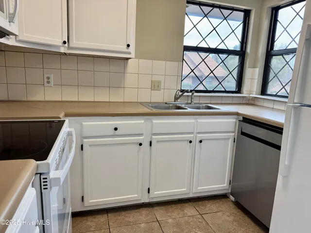 $145,000 | 200 Rollins Drive, Unit 22, Greenville, NC 27834